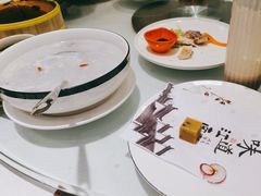 -沪华海鲜大酒楼(南汇店)