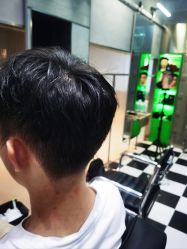 -Devilhands Barbershop男士理容店