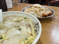 -黄阿姨锅贴大王(万航渡路店)