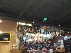 -拉亚汉堡经典餐厅(商城路店)