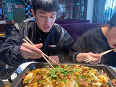-俏巴妹烤鱼香锅(奥体店)