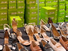 -广州周大福金融中心