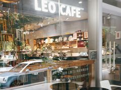-LEO CAFE