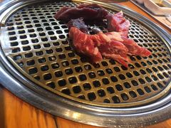 -唯成•韩国炭火烤肉 유성고기