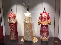 -藤薰定制中式嫁衣礼服旗袍店