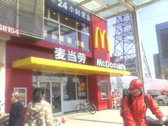 门面-麦当劳(朝阳路得来速店)