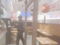 -呼啦面馆·头牌豌杂面(爱琴海店)