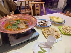 -霄汉牛三鲜湖北砂锅菜(万松园2店)