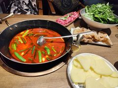 -贵厨酸汤牛肉(小十字店)