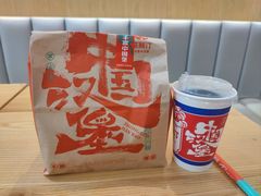 -塔斯汀中国汉堡(江大南路店)