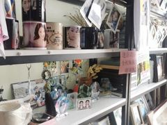 -红裙子照相馆(曹安路轻纺市场店)