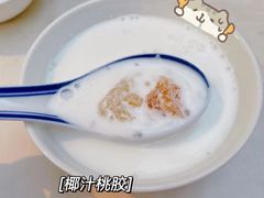 -肥仔文澳门猪骨煲(南京西路店)