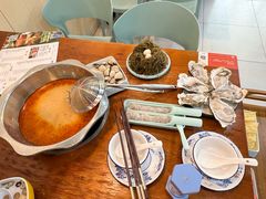 -老何家后安粉·糟粕醋海鲜火锅(三亚湾椰梦长廊店)