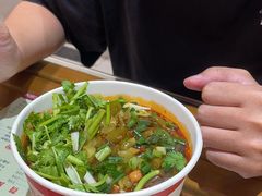 -郎吞虎咽酸辣粉(第一桥店)
