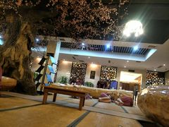 -盛彼得温泉度假酒店