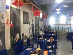 大堂-马路边边·成都串串(翠柏路店)