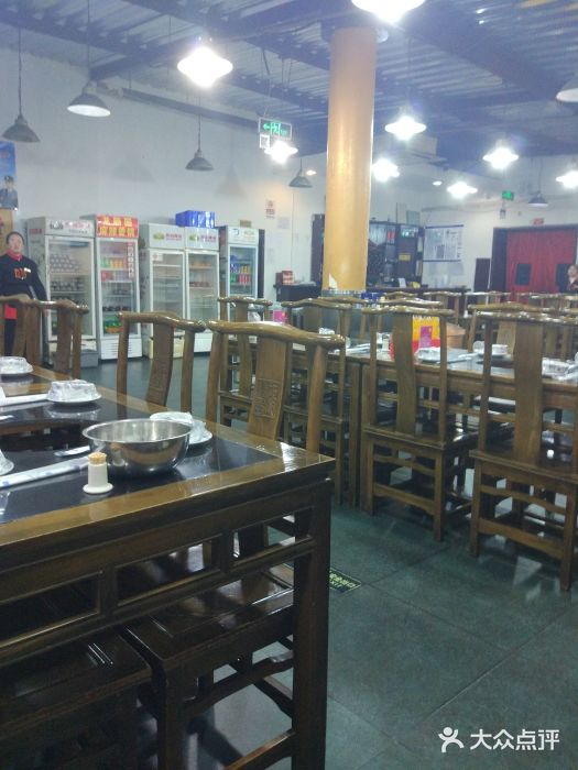 龙顺园麻辣香锅(机场店)大堂图片