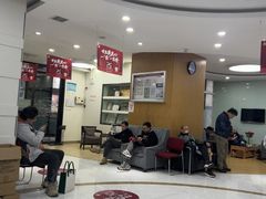 -雅悦齿科(顾村公园店)
