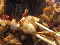 -超越炭火牛蛙火锅鸡(河东店)