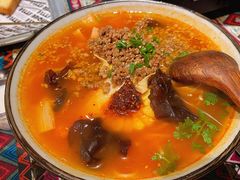 酸辣米线-火塘云南烧烤大排档