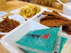 -李连贵熏肉大饼(金隅嘉品Mall店)