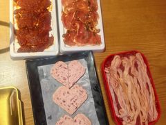 -三顾烤庐·烤鱼·烧烤·龙虾(奉贤店)