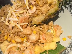 -大头虾越式风味餐厅(光明广场店)