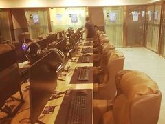 -网鱼电竞·棋牌(五一广场店)