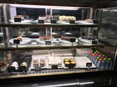 -莓园冰淇淋店