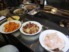五花肉-马路牙子地桌烤肉(工体店)