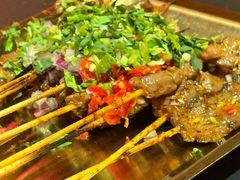 -何师烧烤Pro ·江湖川菜·小龙虾·精酿(太古里旗舰店)