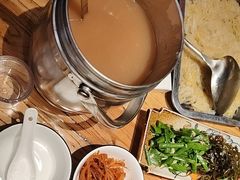 -山河屯铁锅炖鲜鹅·东北菜(开发区一店)