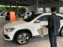 -贵州贵星奔驰4S店(观山湖店)