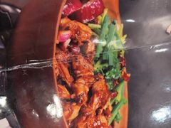 -胡须佬鸡煲四季火锅店(石厦西村直营店)