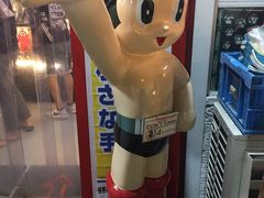 -席娜卡琳火车铁道夜市