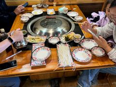 -粘豆包铁锅炖二部(温泉街店)