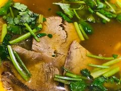 咖喱牛肉粉丝汤-大壶春生煎(四川中路店)