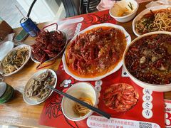 -李双猪·小龙虾·烧烤·羊肉煲(乐山店)