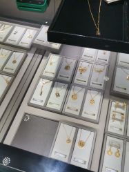 -周大福CHOW TAI FOOK(宝山苏宁易购店)