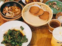 -吃饭皇帝大土家民族菜(正大广场店)