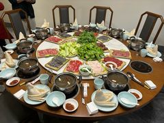 -周老三跷脚牛肉·全牛火锅(非遗传承店)