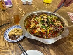 -乡土特色.冷锅鱼.牦牛肉汤锅