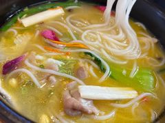 -桥香园过桥米线(国贸店)