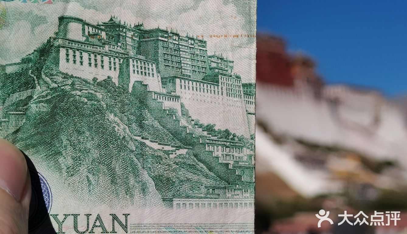一下飞机，就直奔心中的殿堂