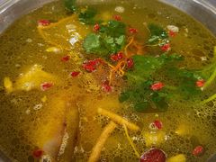 -乙丙丁正宗昭通天麻火腿鸡(总店)