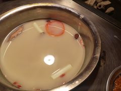 汤锅-山地居烤全羊·柴火鸡(大坪-半山公馆店)