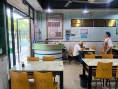-绿杨馄饨临顿路店