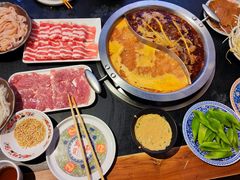 -沸炉重庆老火锅(军事博物馆店)