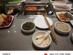 -海底捞火锅(曹安公路店)