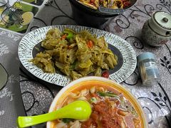 -天天向上素食餐厅(五台山店)